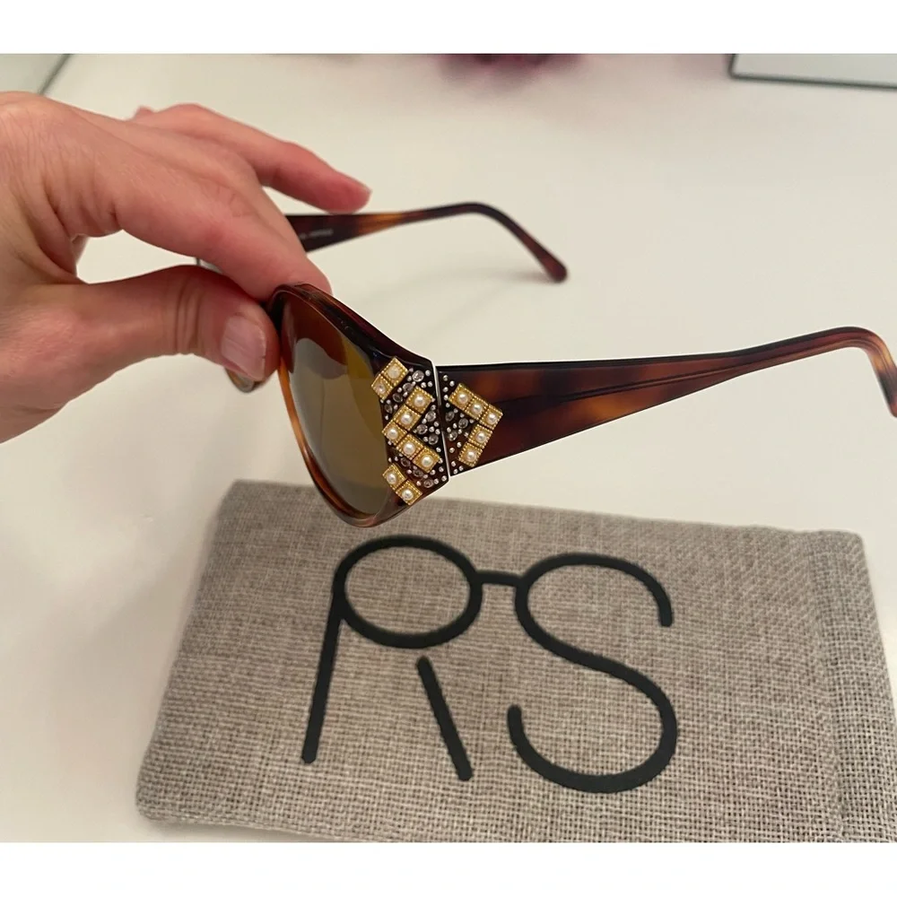 Bulova Rhinestone Tortoise Shell Sunglasses - Picture 7 of 15